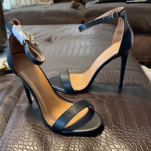 Black never worn heels